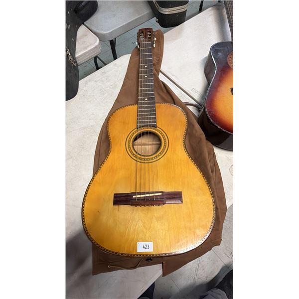 ACOUSTIC GUITAR WITH SOFT CARRY BAG
