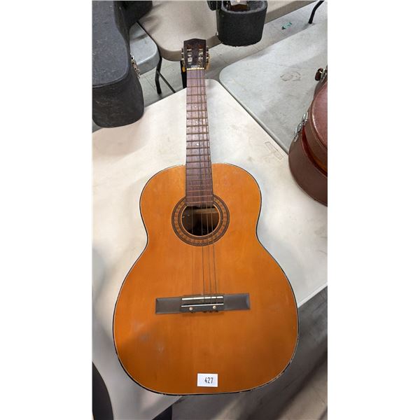ACOUSTIC GUITAR (2 STRINGS MISSING, MINOR BODY DAMAGE)