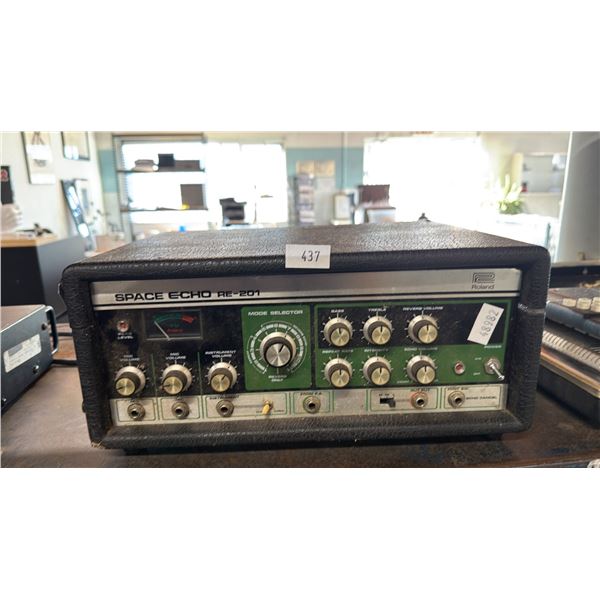 VINTAGE ROLAND SPACE ECHO RE-201 TAPE DELAY/REVERB