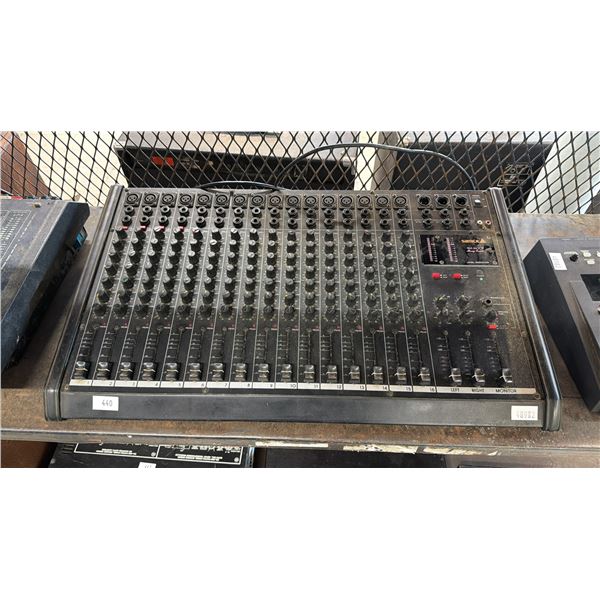 SAMICK SM-1600P MIXING CONSOLE