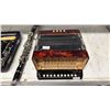 Image 4 : (2) VINTAGE CLARINETS & VINTAGE ACCORDION