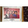 Image 5 : BINDER OF ASSORTED VINTAGE AUTOGRAPHED CELEBRITY PHOTOS