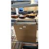 Image 1 : BOX OF ASSORTED VINYL RECORDS