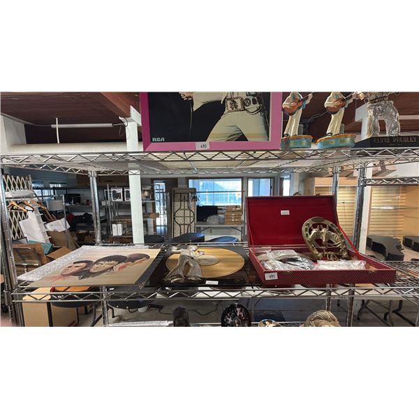 SHELF OF ASSORTED COLLECTIBLES INCLUDING; ELVIS PRESLEY RECORD WALL ART, ELVIS ARTWORK & BELT