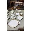 Image 4 : (47) PIECES OF VINTAGE BING & GRONDAHL "HARTMANN" CHINA