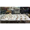 Image 1 : (71) PIECES OF ROYAL ALBERT POINSETTIA CHINA