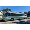 Image 1 : 1996 MONACO THE EXECUTIVE, MOTORHOME, GREEN & WHITE, VIN 1RF120512T1012058