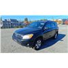 Image 2 : 2007 TOYOTA RAV4, 4DR COMPACT SUV, BLACK, VIN JTMBD33V576046825,