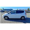 Image 1 : 2008 HONDA FIT, 4DR HATCHBACK, WHITE, VIN JHMGD38458S813070,