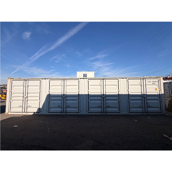 40' SHIPPING CONTAINER - DUAL FRONT DOOR, 4X DUAL SIDE DOORS WITH CAM LOCKS - 52,910 LBS GROSS
