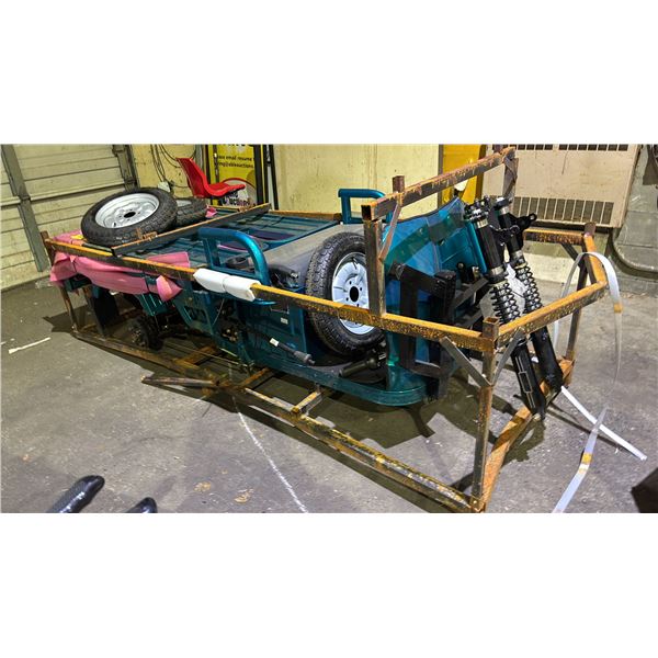 *NEW* TEAL THREE- WHEELED VEHICLE MODEL: EC15  L 9 X W 3.4 X H 4.4 FT