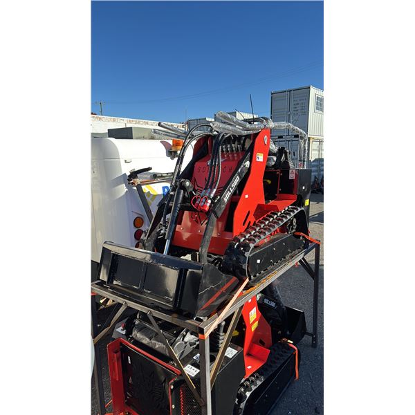 *NEW* SDLANCH SDLL580 MINI TRACK SKID STEER LOADER WITH TOOLBOX & KEY