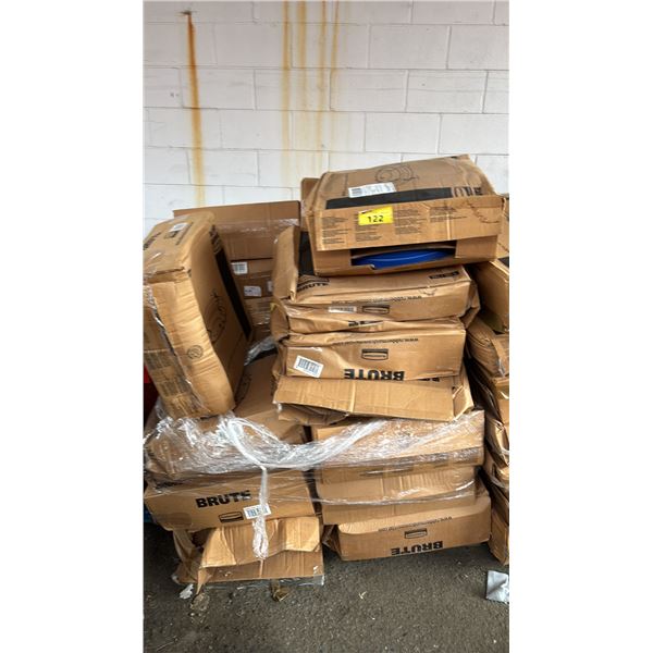 PALLET OF RUBBERMAID ROUGHNECK 32 GALLON/121 LITER CONTAINER LIDS *LIDS ONLY/MUST TAKE ALL*