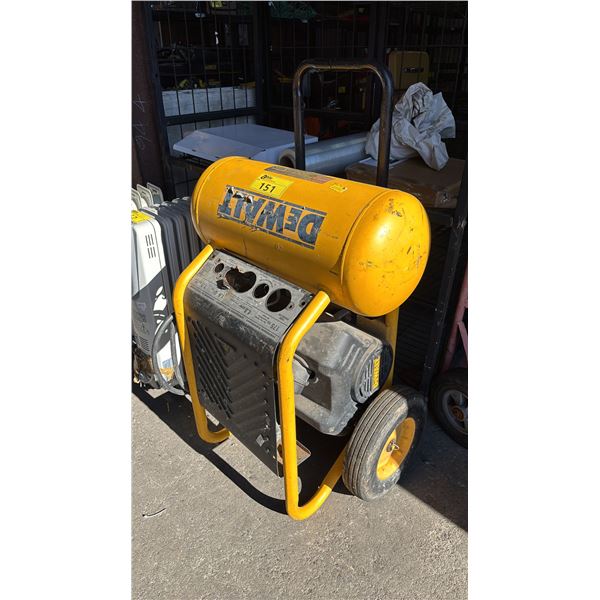 DEWALT PORTABLE AIR COMPRESSOR 7.5 GAL TANK WITH 175 PSI MAX