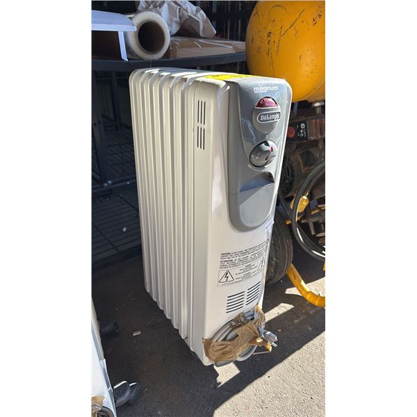 DELONGHI OIL FILLED RADIATOR  HEATER