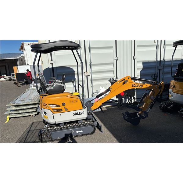 *NEW* SDLANCH SDLE20 DIESEL MINI EXCAVATOR WITH TOOLBOX & KEYS