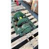 Image 2 : WORM GEAR TYPE RHINO WINCH: CAPACITY 8,000 LBS