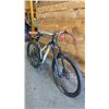 Image 2 : SHIMANO 24 SPEED BIKE WITH 2 BIKE WHEELS & A BIKE RIM *BRAKES DON'T WORK/NO CHAIN*