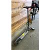 Image 3 : VOLPAM ELECTRIC SCOOTER *COVER ON ELECTRIC PANEL IS MISSING/NO CHARGER/UNKNOWN WORKING CONDITION*