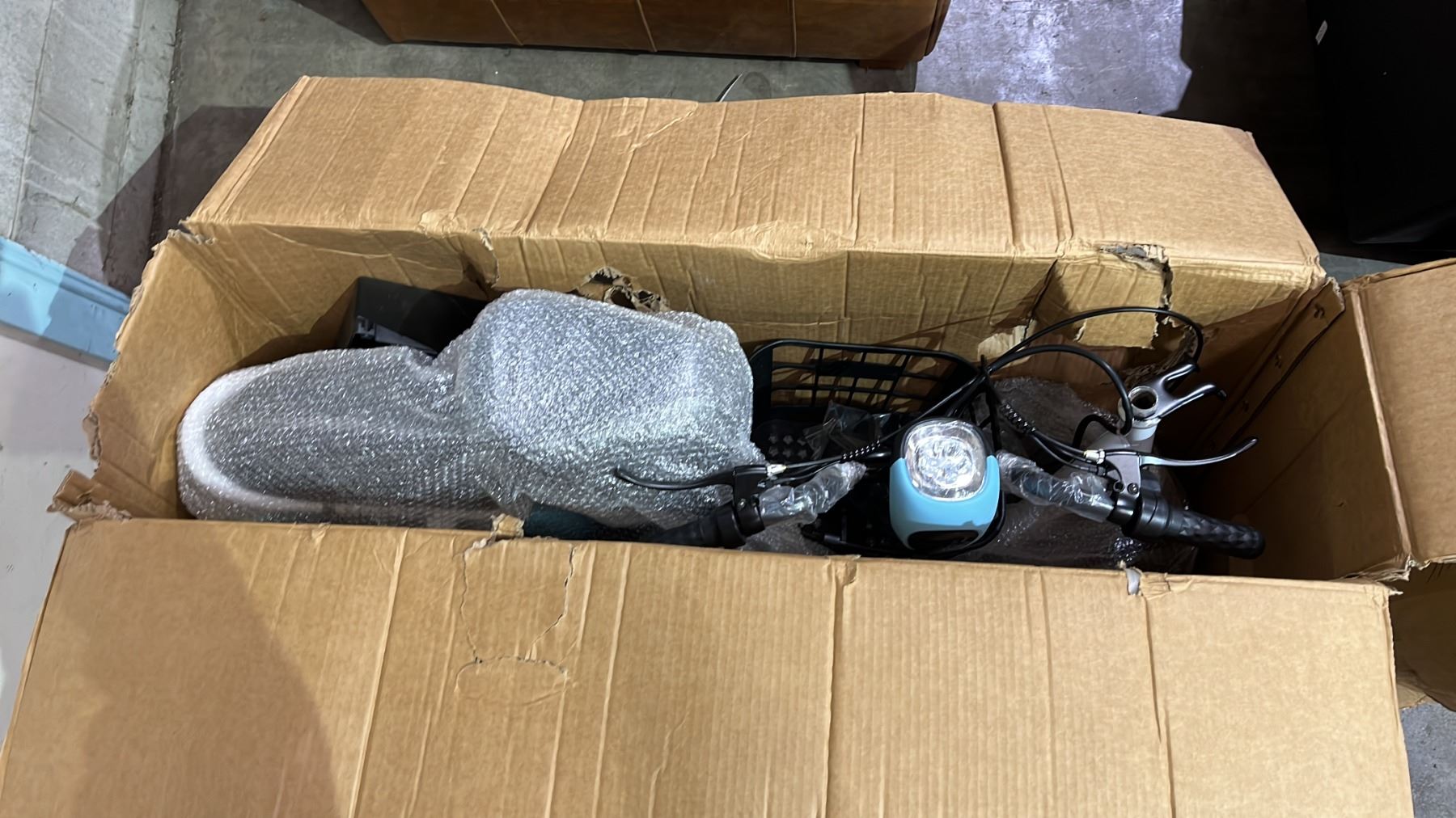 *NEW IN BOX/READY TO ASSEMBLE* ELECTRIC BIKE WITH CHARGER - Able Auctions