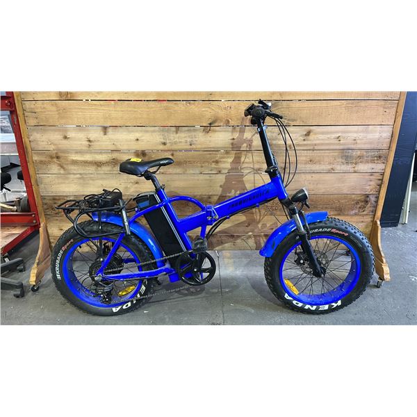 ZOOMBICYCLES BLUE ELECTRIC BIKE WITH CHARGER  *UNKNOWN WORKING CONDITION*