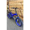 Image 2 : ZOOMBICYCLES BLUE ELECTRIC BIKE WITH CHARGER  *UNKNOWN WORKING CONDITION*