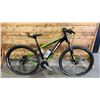 Image 1 : TREK MARLIN 6 24-SPEED BIKE