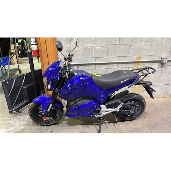 ARMADA BLUE ELECTRIC MOTO BIKE WITH KEY *UNKNOWN WORKING CONDITION*