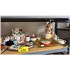 Image 3 : SHELF LOT OF ASSORTED COLLECTABLES ITEMS INCL. FIGURES, DISHES AND MORE