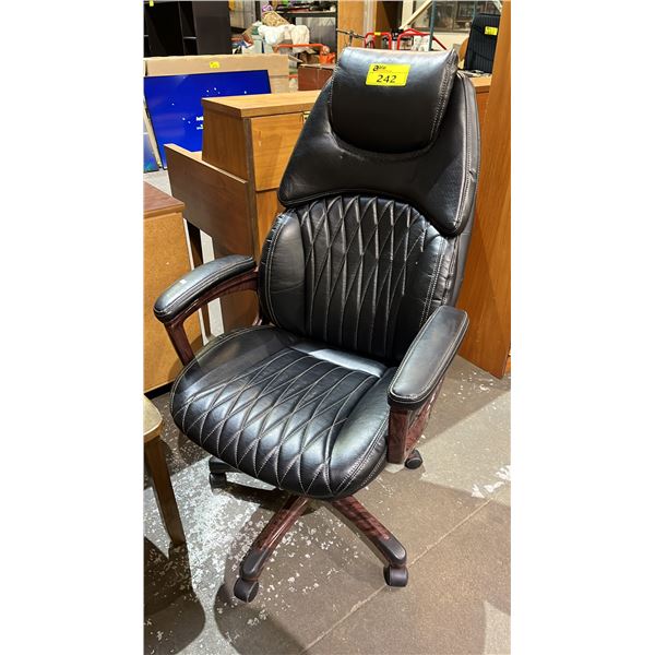 BLACK BONDED LEATHER MANAGER'S CHAIR