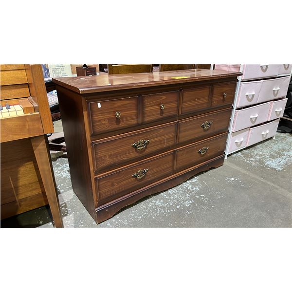 VINTAGE 6-DRAWER LOWBOY DRESSER *TOP RIGHT DRAWER IS MISSING 1 KNOB*