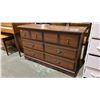 Image 3 : VINTAGE 6-DRAWER LOWBOY DRESSER *TOP RIGHT DRAWER IS MISSING 1 KNOB*