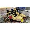 Image 2 : MEN'S SIZE 12 AIR JORDAN FLIGHT RUNNING SHOES