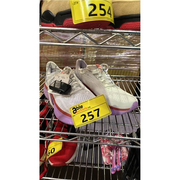 WOMEN'S SIZE 10.5 SAUCONY RIDE FORM FIT RUNNING SHOES *WITH SECURITY TAG*