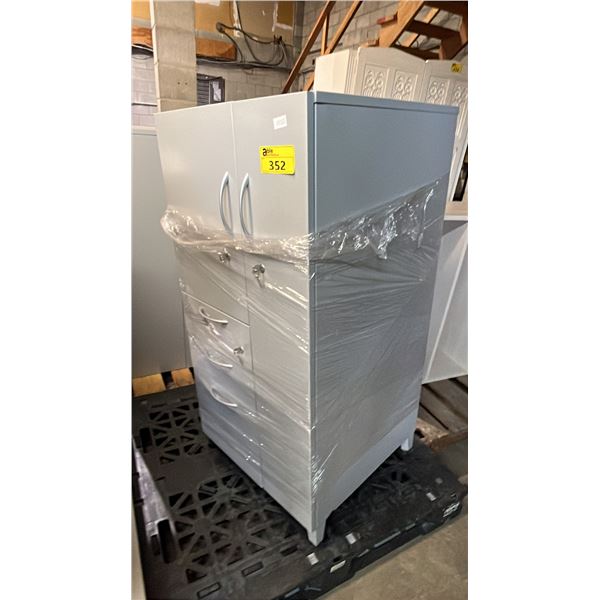 METAL UPRIGHT 2-DOOR/3-DRAWER STORAGE CABINET *NO KEYS*