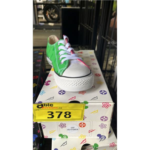 *NEW IN BOX* DISNEY "IT'S MICKEY" GREEN & PINK TWO-TONE RUNNING SHOES: SIZE 36