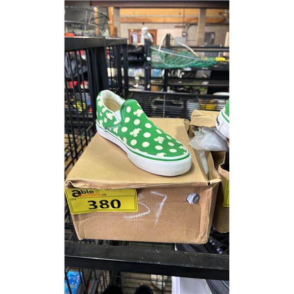 *NEW IN BOX* DISNEY "IT'S MICKEY" GREEN POLKA DOT RUNNING SHOES: SIZE 37