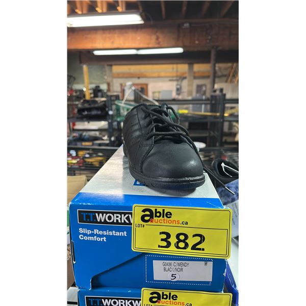 *NEW IN BOX* T.T. WORKWEAR SLIP-RESISTANT COMFORT SHOES: WOMAN'S SIZE 5W