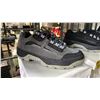 Image 2 : *NEW IN BOX* MEN'S SIZE 10 GREY RUNNING SHOES