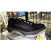 Image 2 : *NEW IN BOX* MEN'S BLACK RUNNING SHOES: SIZE 11