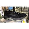 Image 2 : *NEW IN BOX* MEN'S BLACK RUNNING SHOES: SIZE 11
