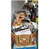 Image 2 : PALLET OF ASSTD. HOME ITEMS INCL.: RICE COOKER, WATER BOTTLES, FRYING PANS, DISH DRYING RACK &