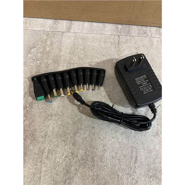 Universal AC/DC Adapter