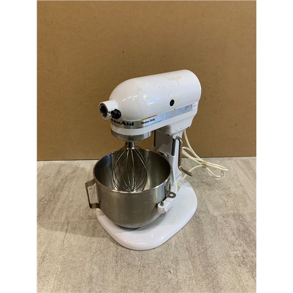 KitchenAid Mixer - Comes With Attachments