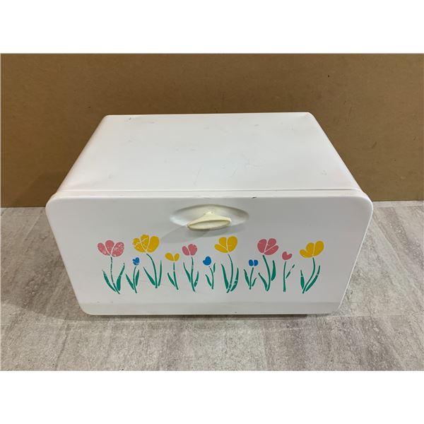 Vintage Metal Bread Box