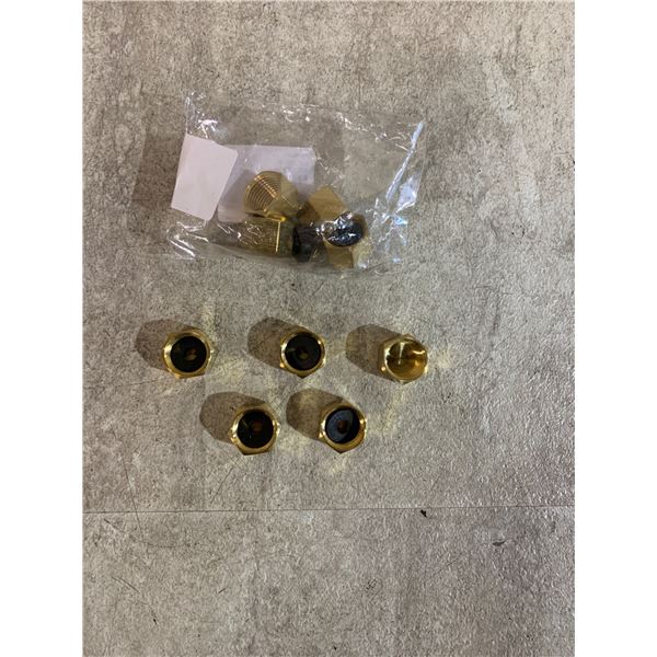 10 PCS - 3/8in NPT Brass Pipe Caps