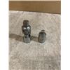 Image 1 : 1 Gray Socket Adapter 1/2in & 1 Swivel Socket Adapter