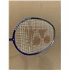 Image 11 : Yonex Isometric 76 Badminton Racket - 1 Torn String