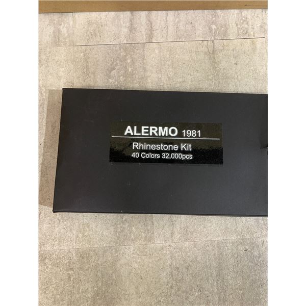 Alermo 1981 Rhinestone Kit - 40 Colours - 32,000 Pieces