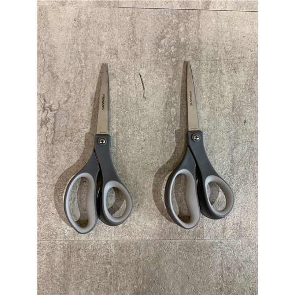 Lot Of 2 Pairs Of Scissors